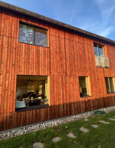 Traitement et protection de façades en bois